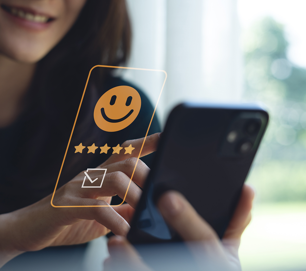 patient smiling while talking to the doctor image